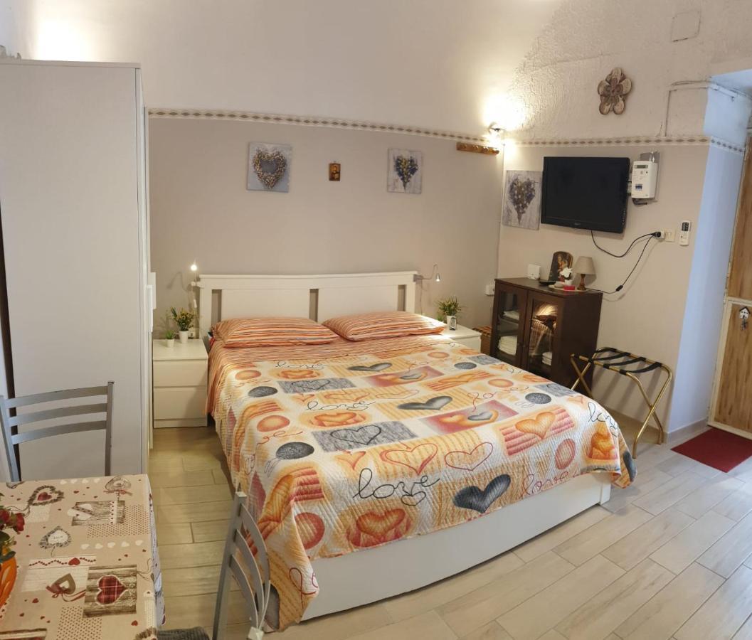 Giovanni S Little House Catania Bagian luar foto